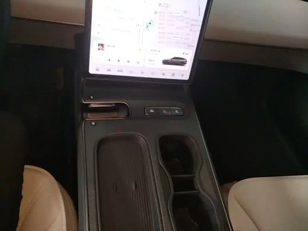 NIO ET5T — миниатюра 14