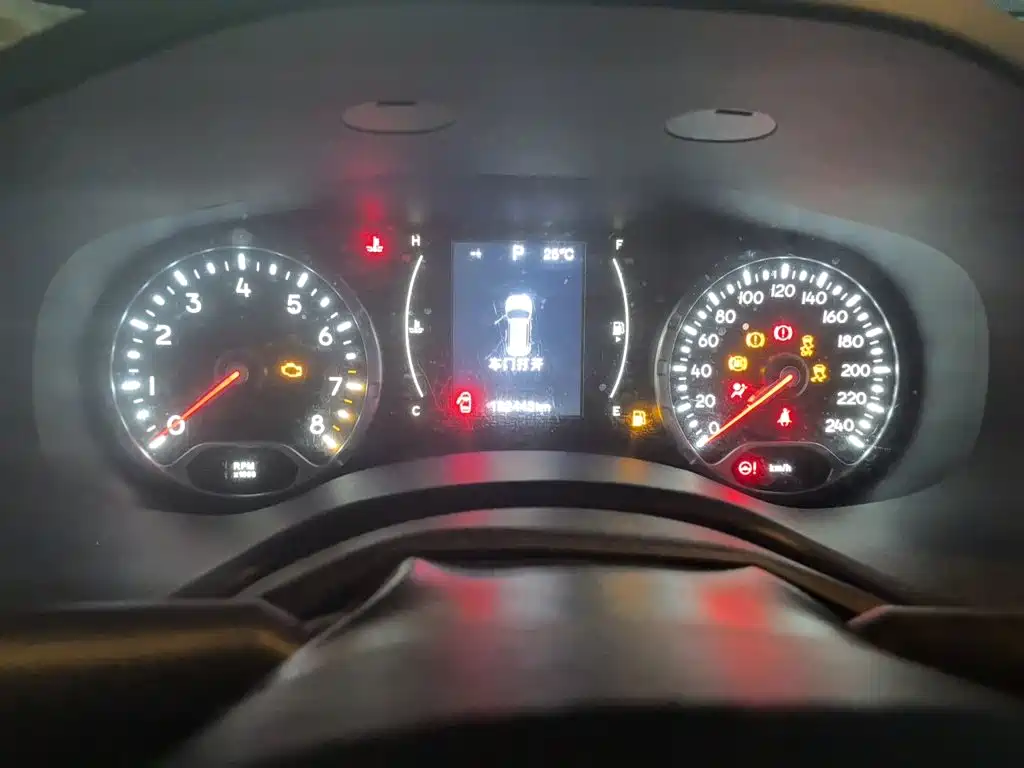 Jeep Renegade — миниатюра 12