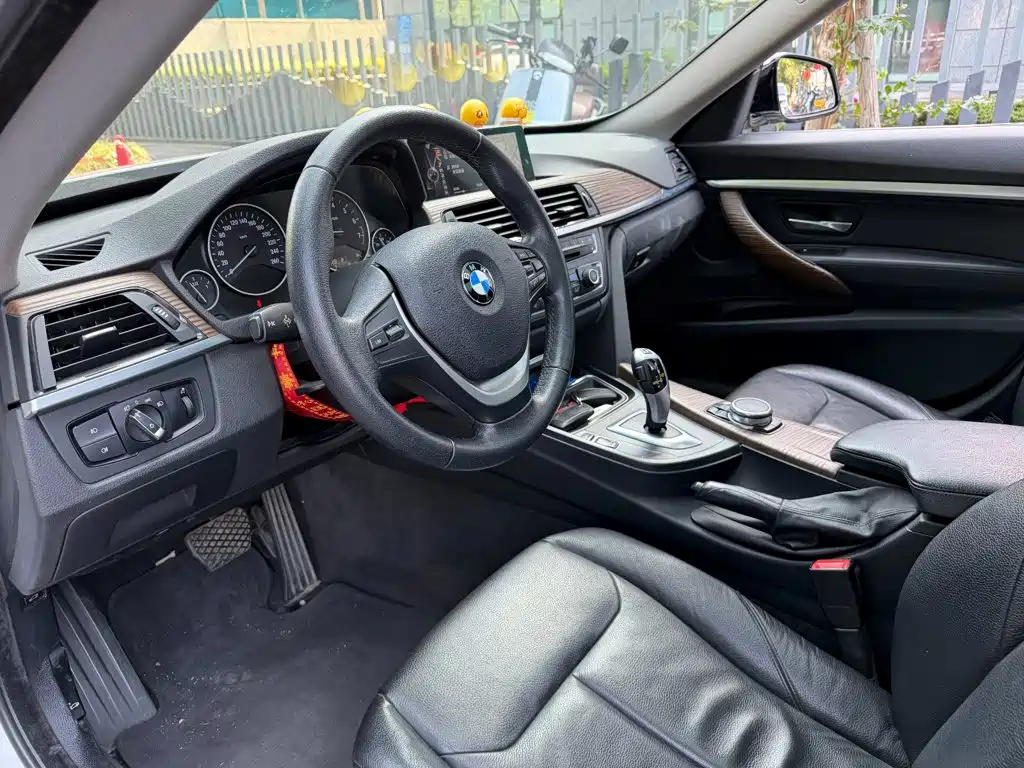 BMW 3 Series GT — миниатюра 7