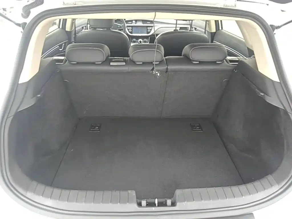 Geely Emgrand GS — миниатюра 19
