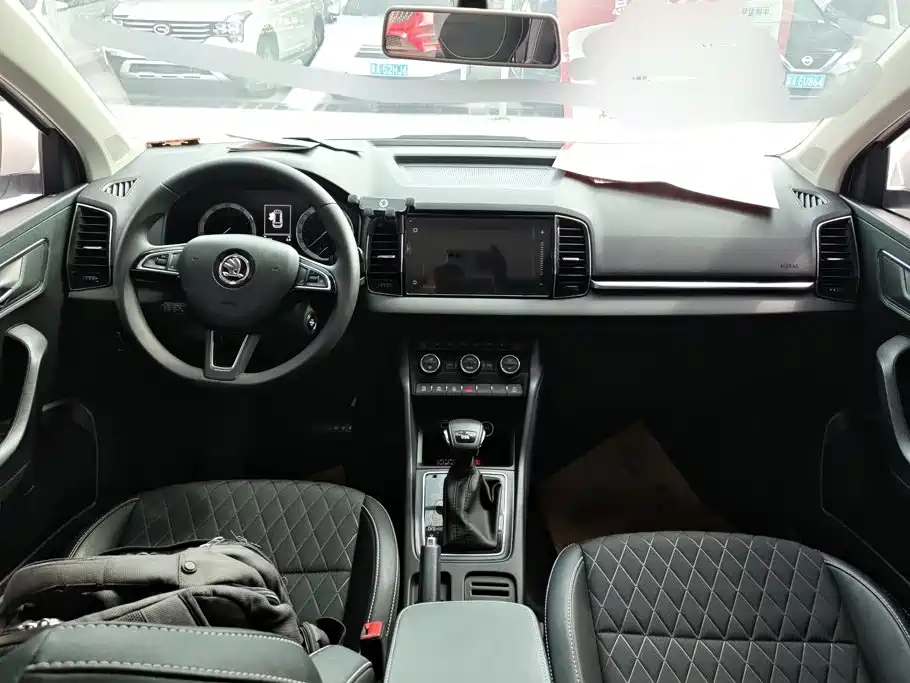 Skoda Karoq — миниатюра 12