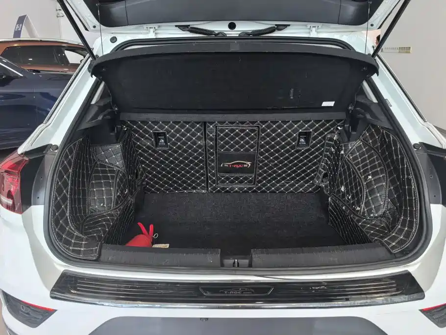 Volkswagen T-Roc — миниатюра 4
