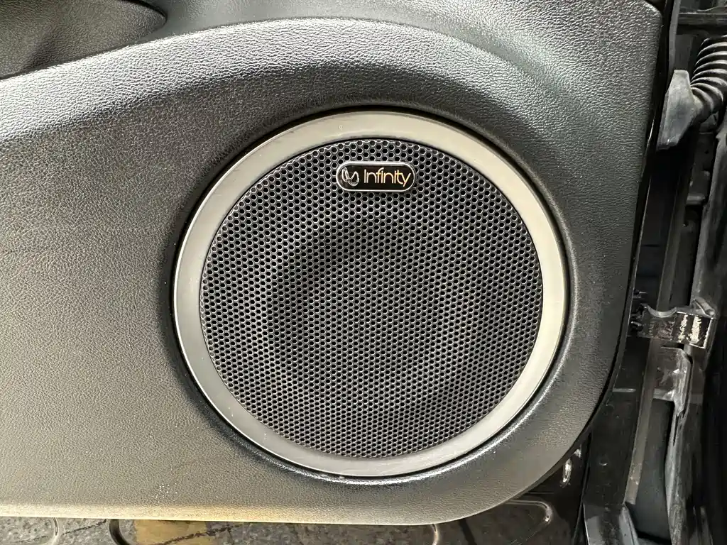 WEI PAI WEI BRAND VV7