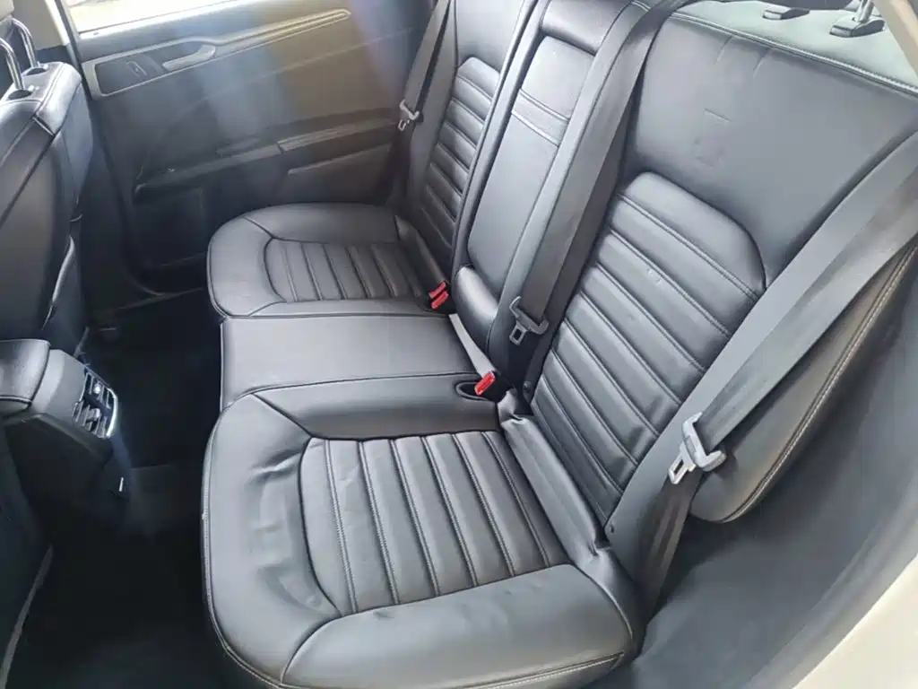 Ford Mondeo — миниатюра 17