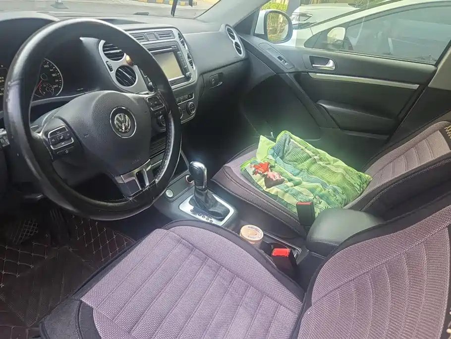 Volkswagen Tiguan — миниатюра 12