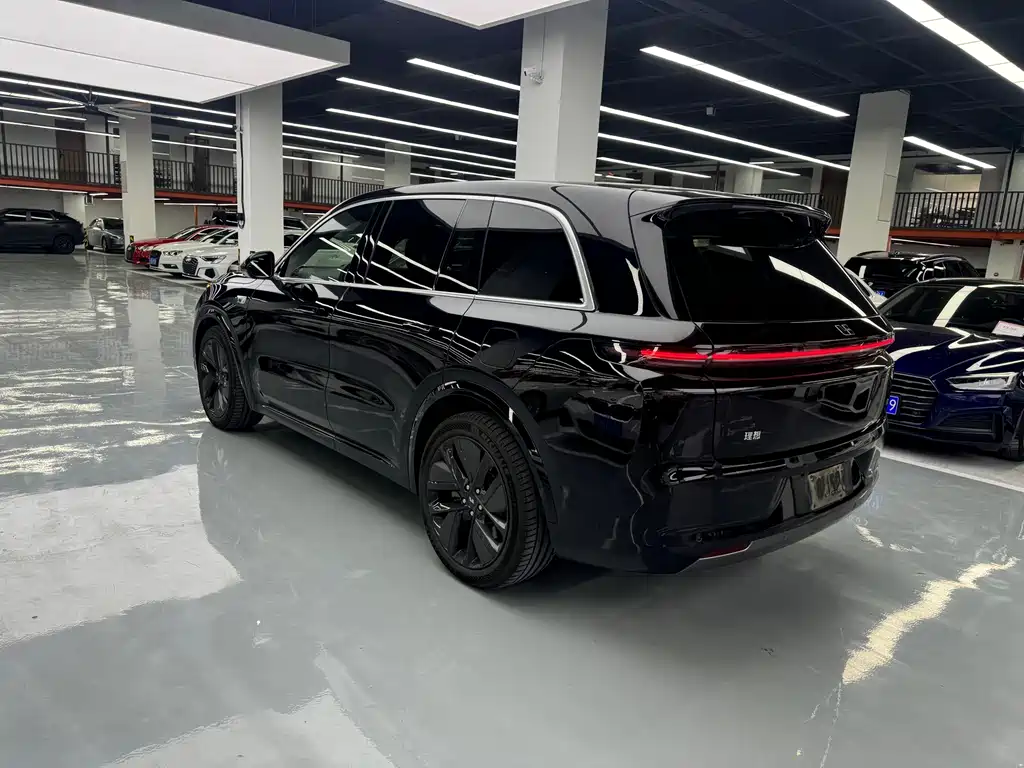 Li Auto Li L8 — миниатюра 13
