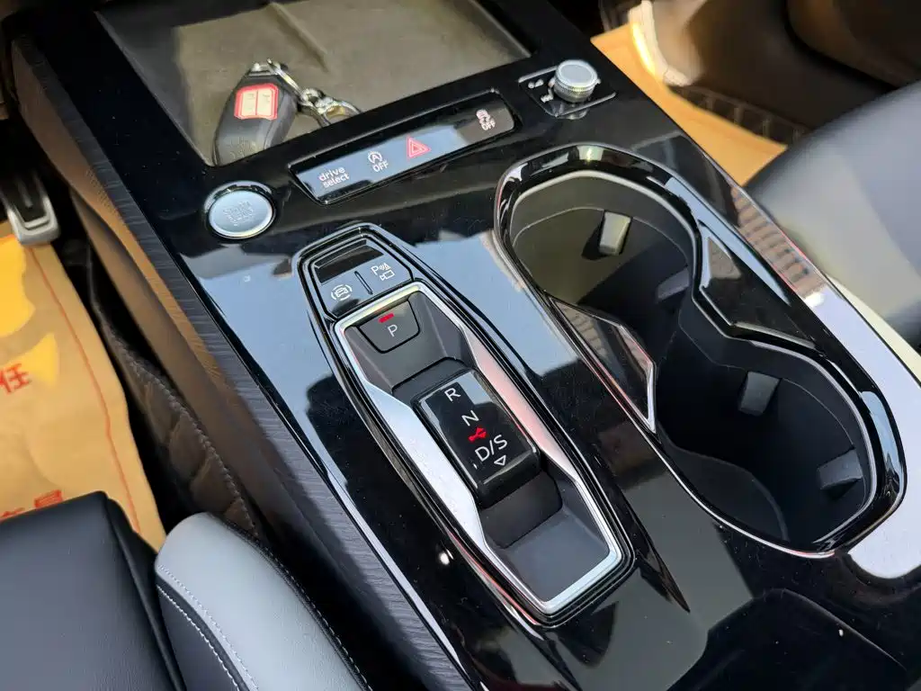Audi A5L — миниатюра 9