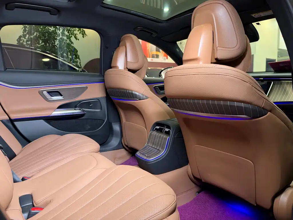 Mercedes-Benz E-Class — миниатюра 14