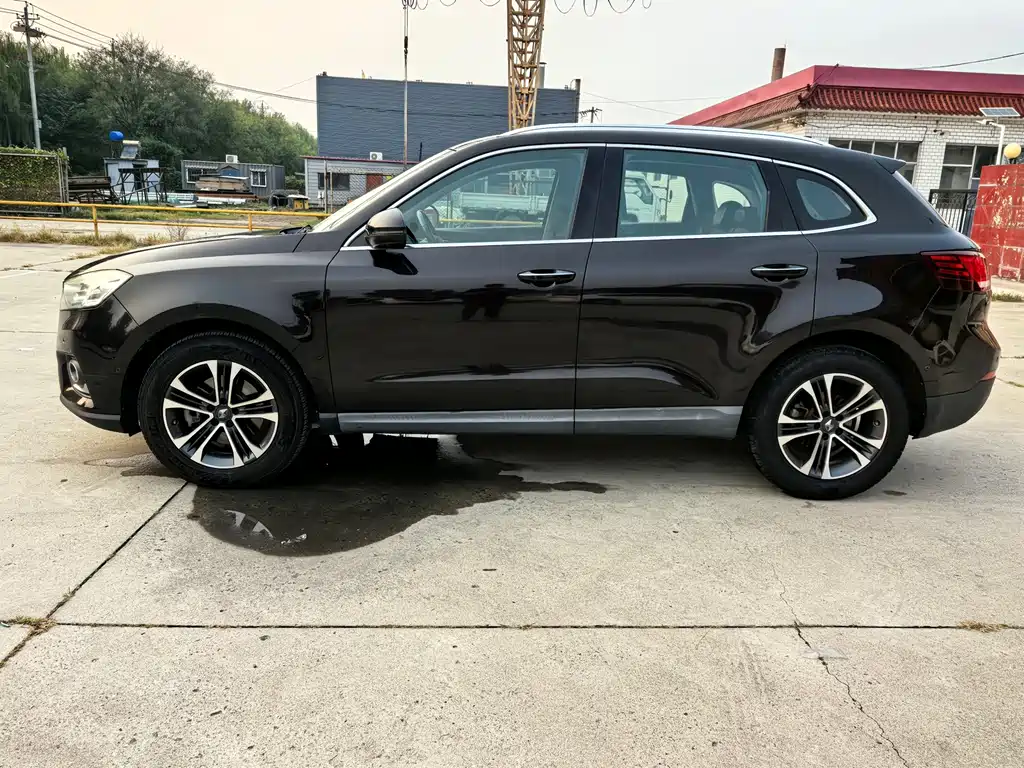 Borgward BX7 — миниатюра 4