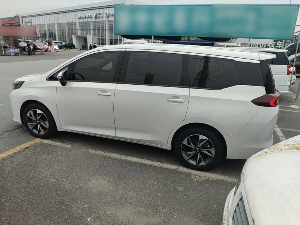 GAC Motor Trumpchi M6 — миниатюра 5