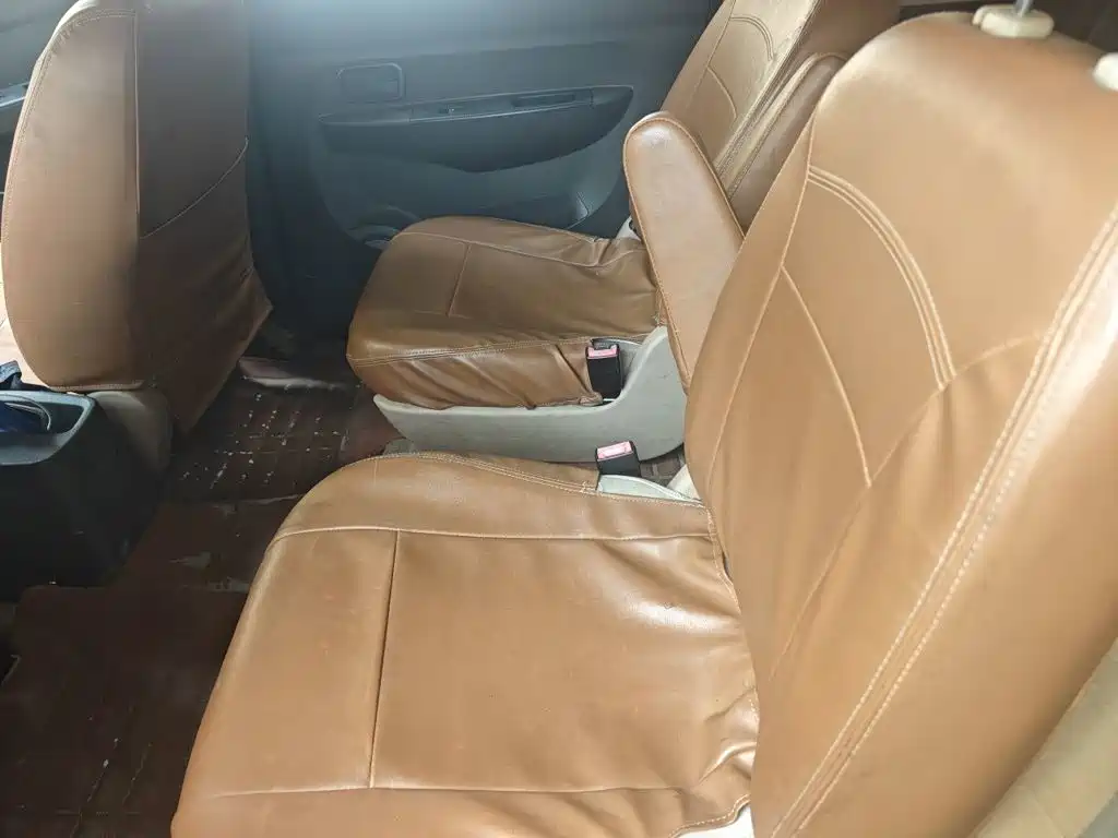 Wuling Hongguang — миниатюра 18