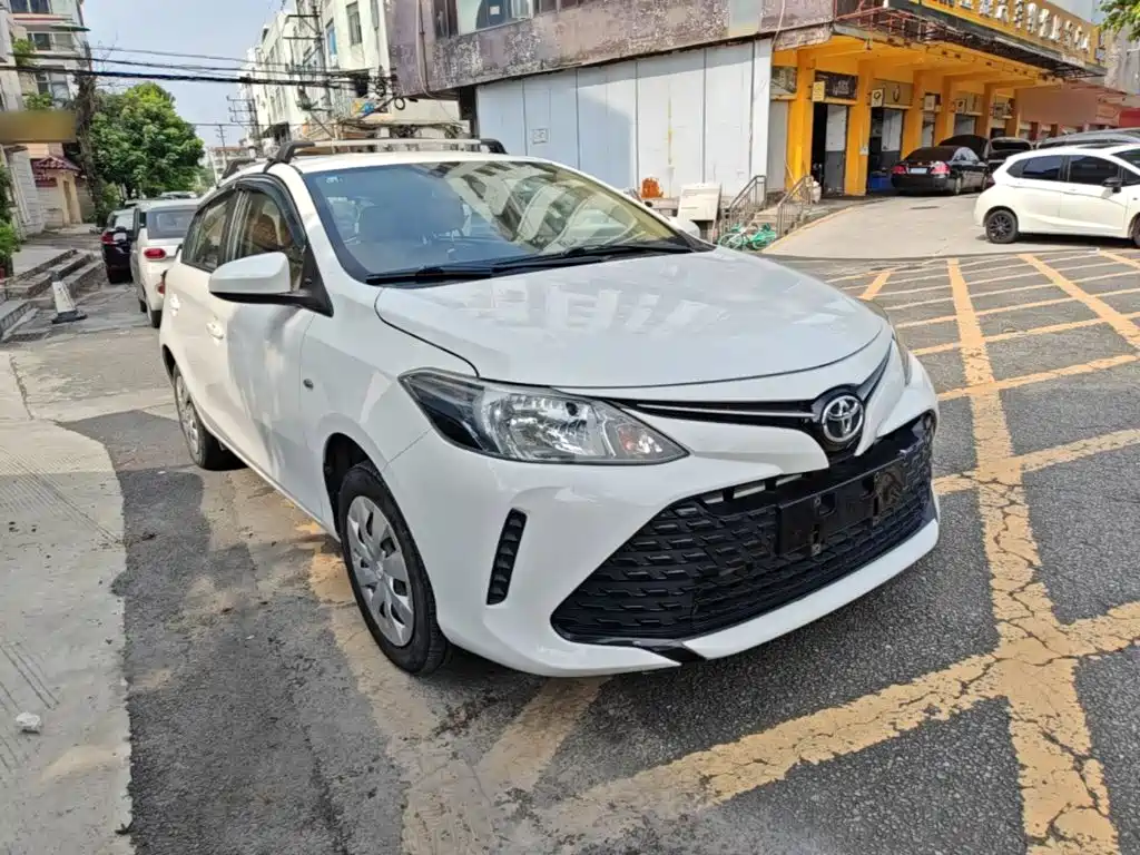 Toyota Vios FS — миниатюра 4