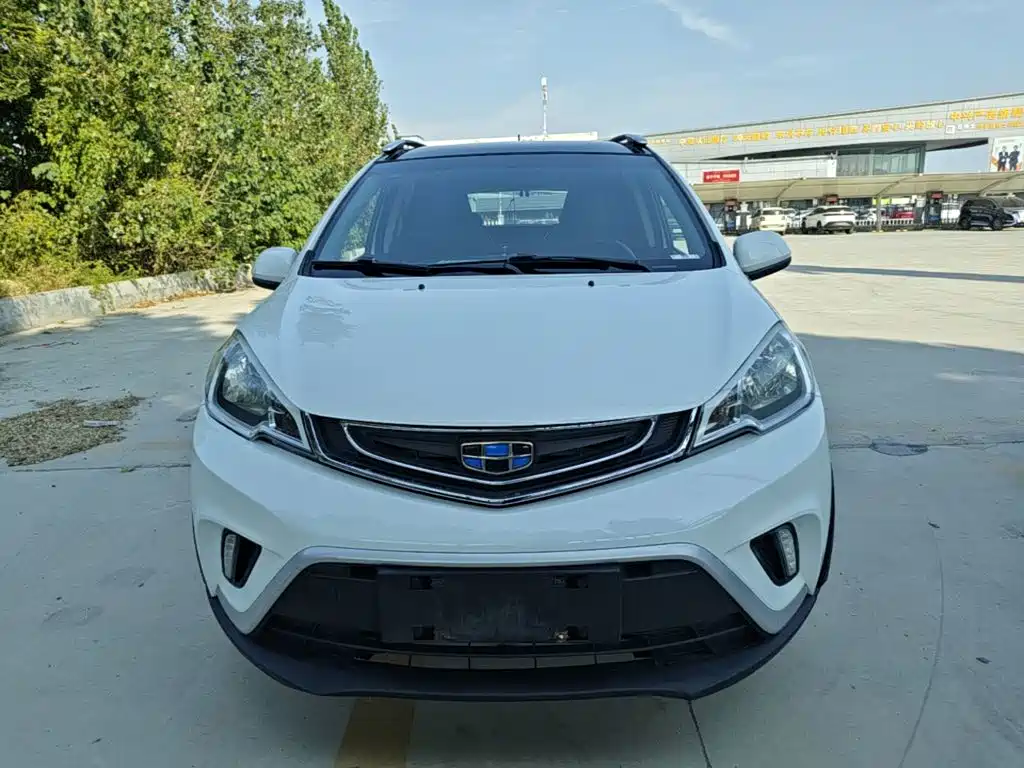 Geely Vision X1 — миниатюра 3