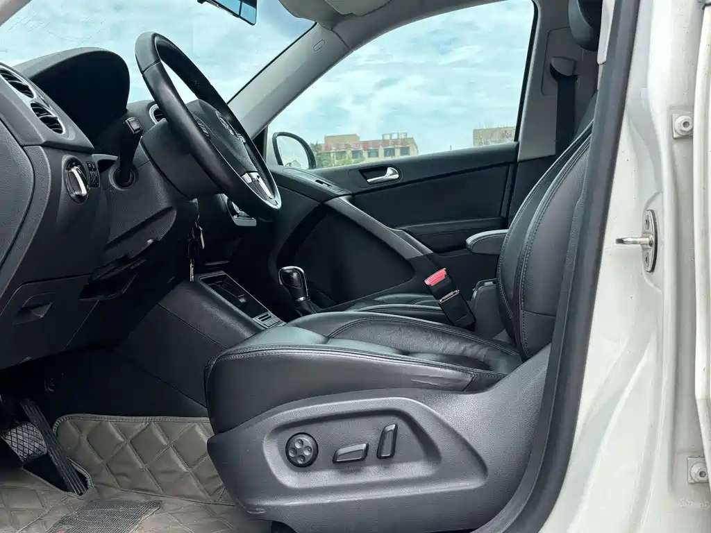 Volkswagen Tiguan — миниатюра 9