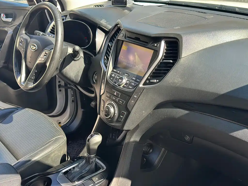 Hyundai Santa Fe (Import) — миниатюра 12