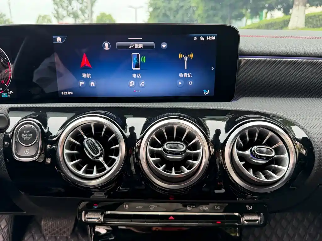Mercedes-Benz A-Class — миниатюра 9