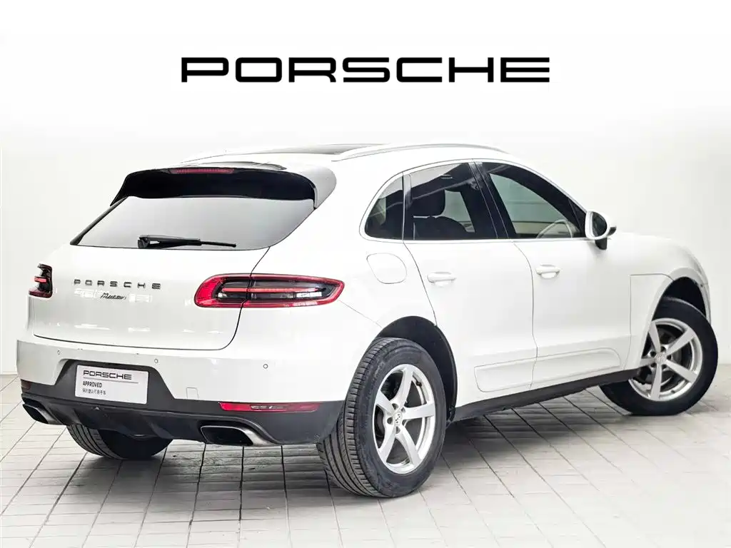 Porsche Macan — миниатюра 6