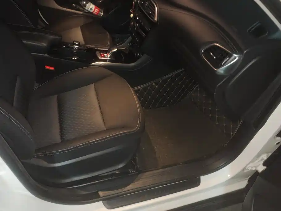 Infiniti QX30 — миниатюра 8