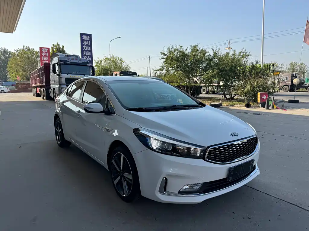 Kia K3 — миниатюра 5