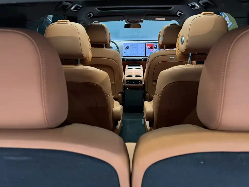 Li Auto Li L8 — миниатюра 11