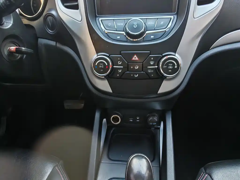 Baojun 560 2016 1.8L MT Comfort