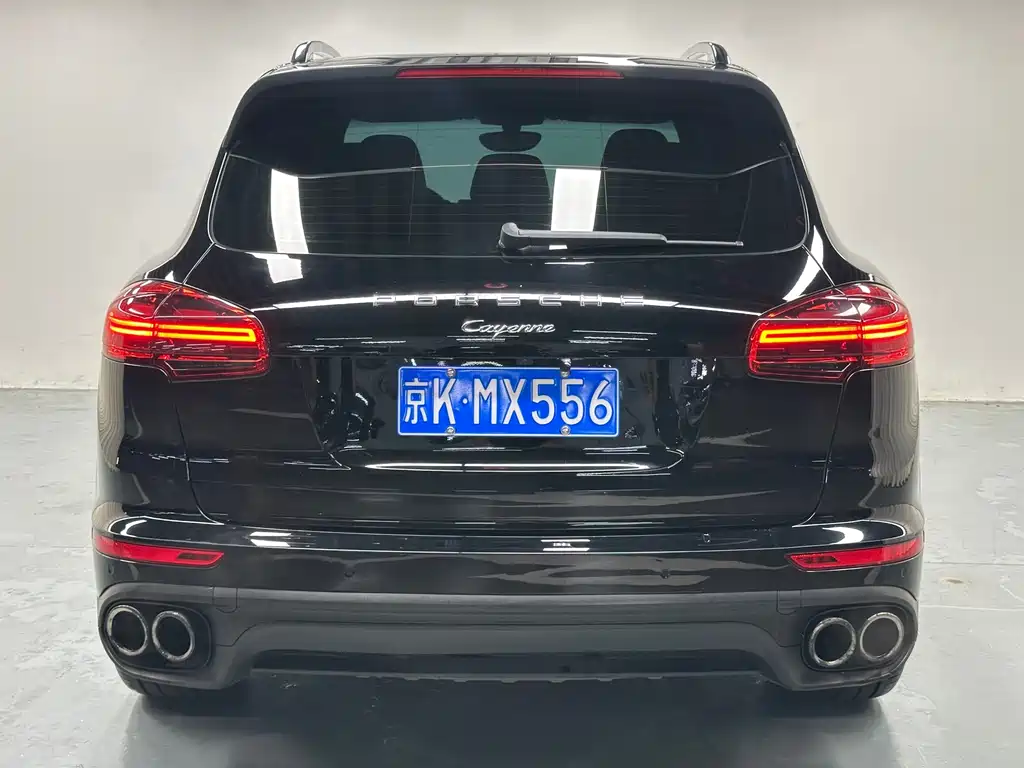 Porsche Cayenne — миниатюра 6