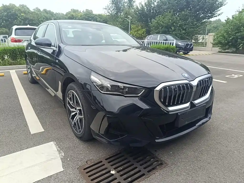 BMW i5 — миниатюра 4
