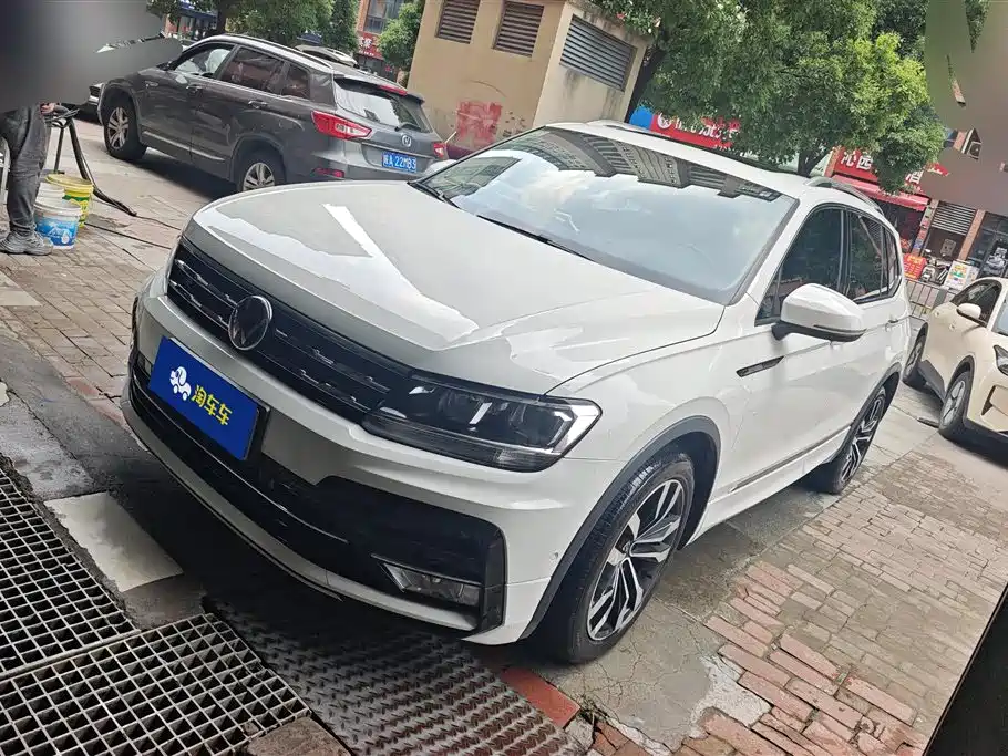 Купить Volkswagen Tiguan L
