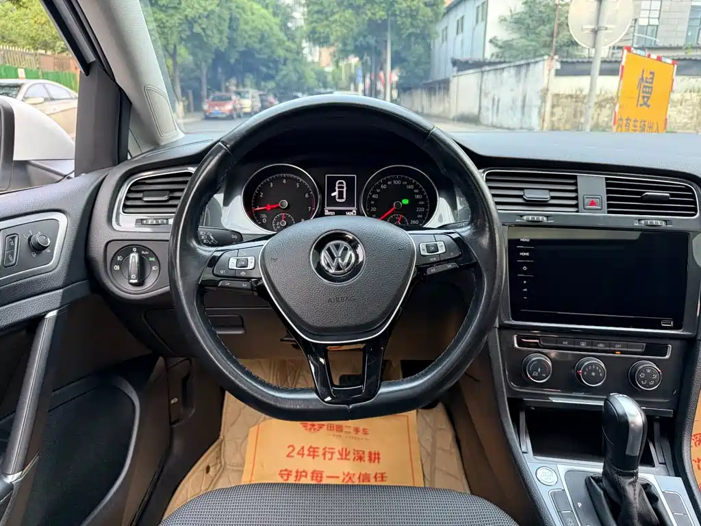 Volkswagen Golf — миниатюра 14