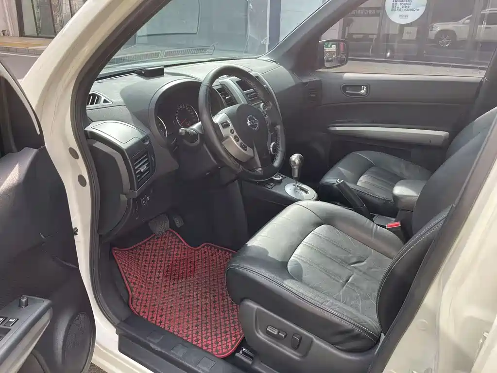 Nissan X-Trail — миниатюра 4