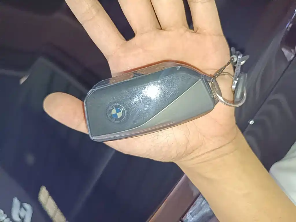 BMW iX1 — миниатюра 9