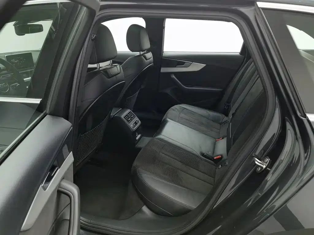 Audi A4 (Import) — миниатюра 15