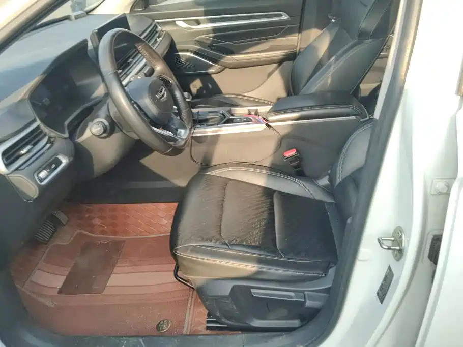 Geely Emgrand — миниатюра 9