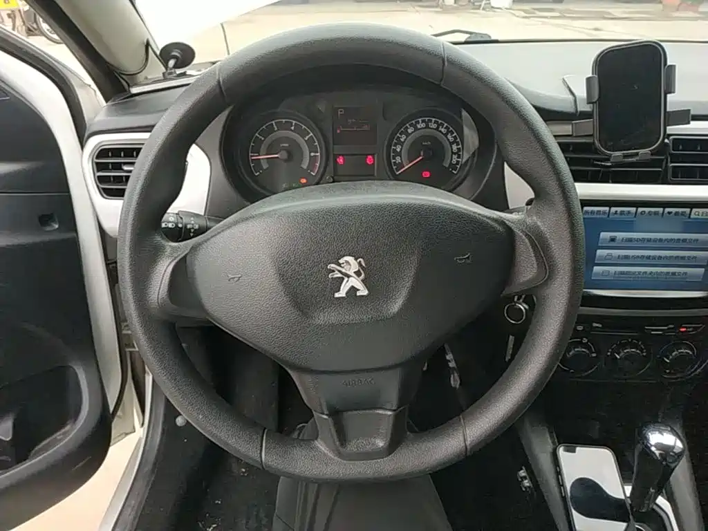 Peugeot 301 — миниатюра 11