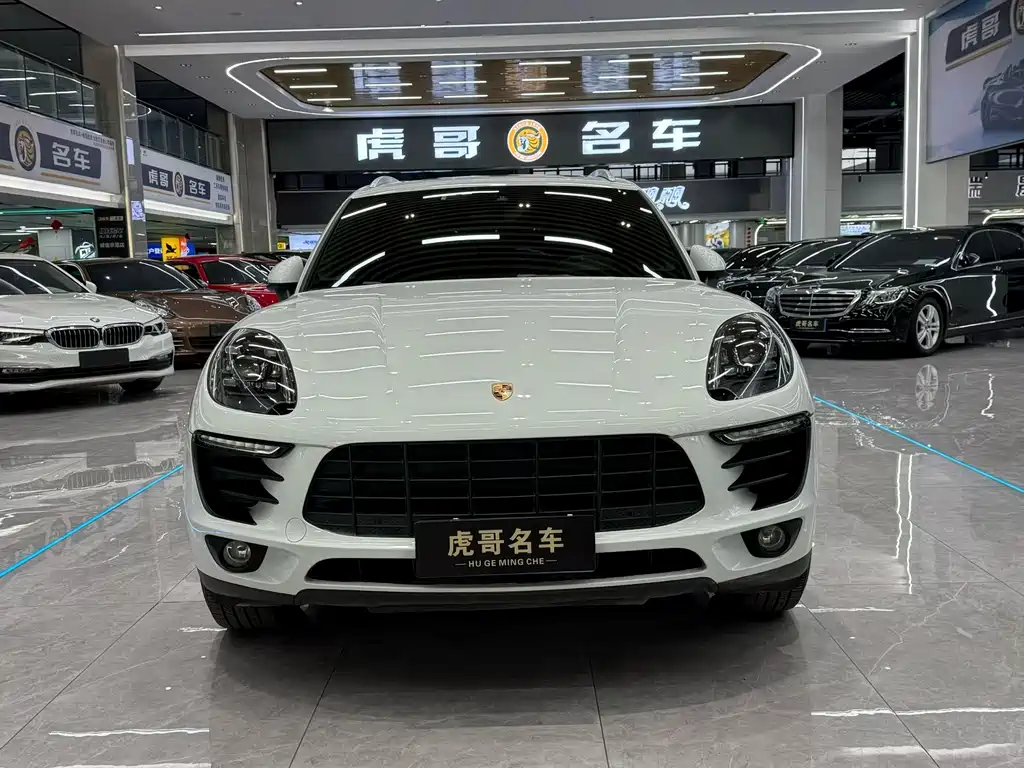 Porsche Macan — миниатюра 2