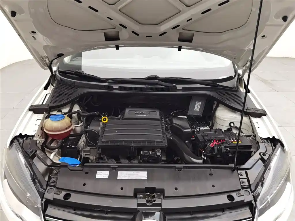 Volkswagen Jetta 2015 1.6L MT Fashion