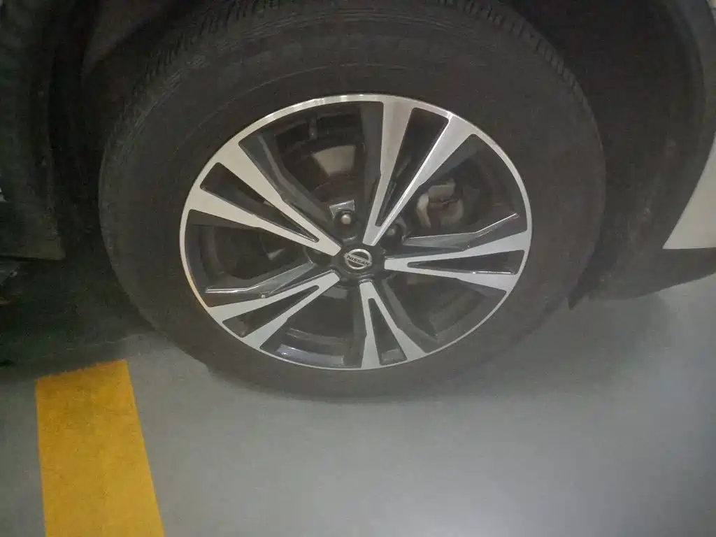 Nissan X-Trail — миниатюра 24