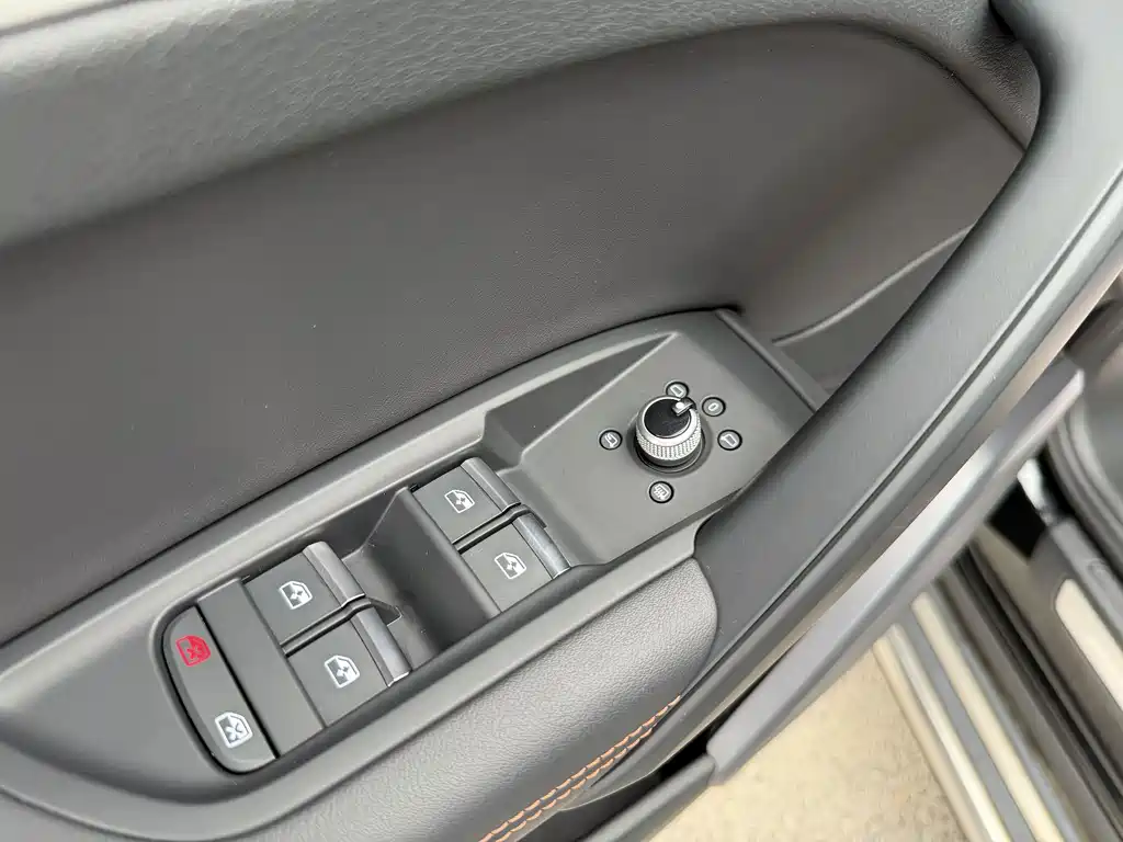 Audi Q5L — миниатюра 14