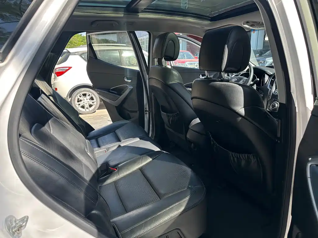 Hyundai Santa Fe (Import) — миниатюра 14