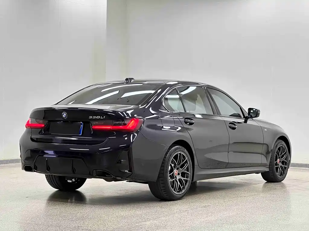 BMW 3 Series — миниатюра 28