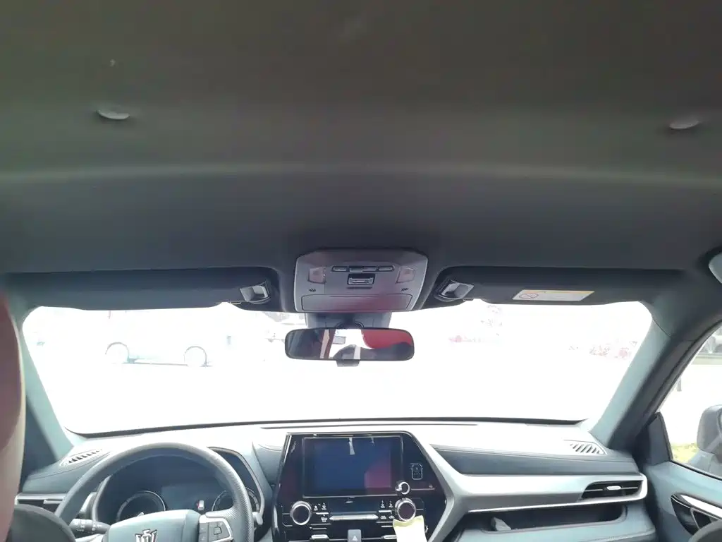 Toyota Crown Kluger — миниатюра 14