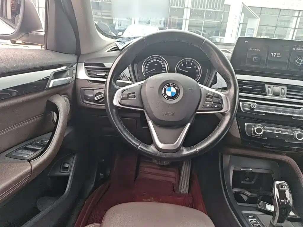 BMW X1 — миниатюра 11