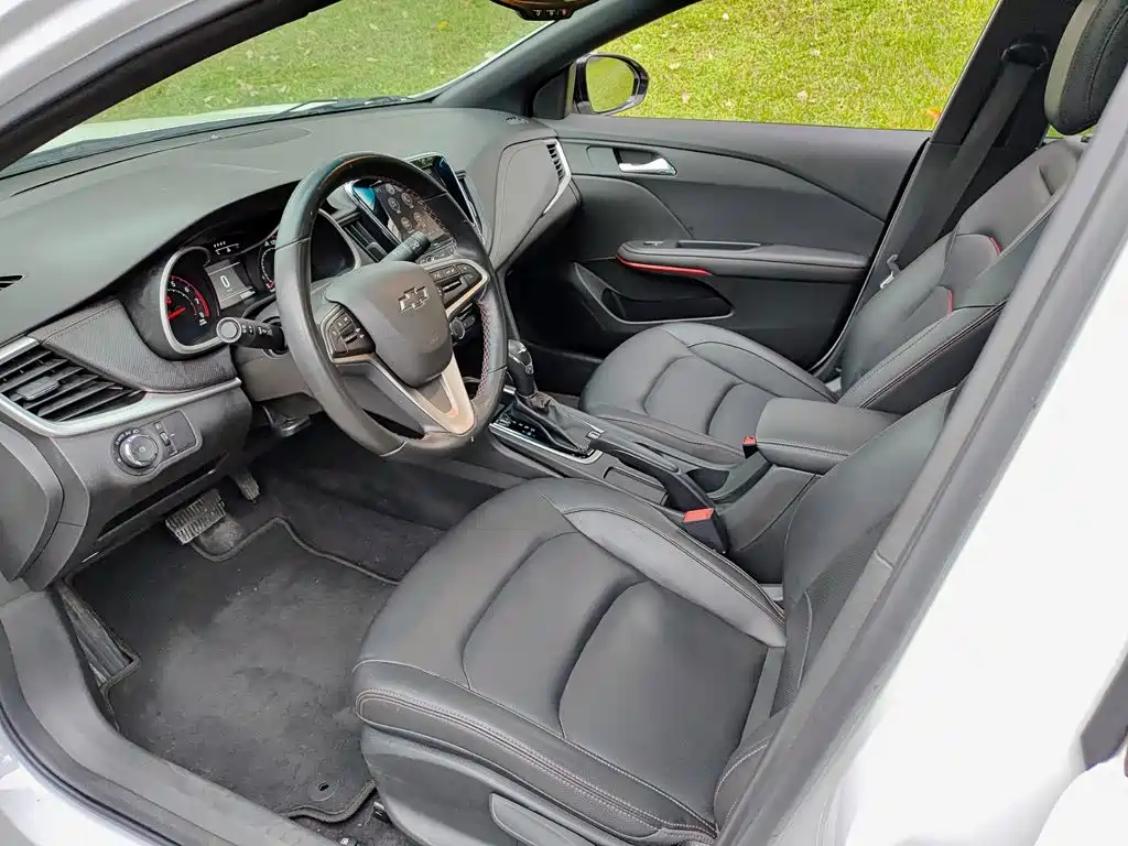 Chevrolet Monza — миниатюра 7