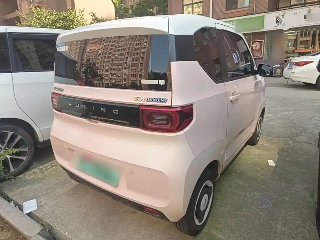 Wuling MINIEV — миниатюра 7
