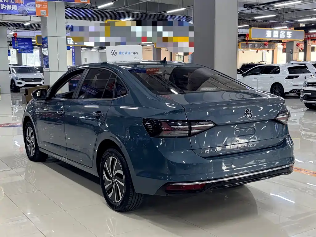 Volkswagen Lavida — миниатюра 6