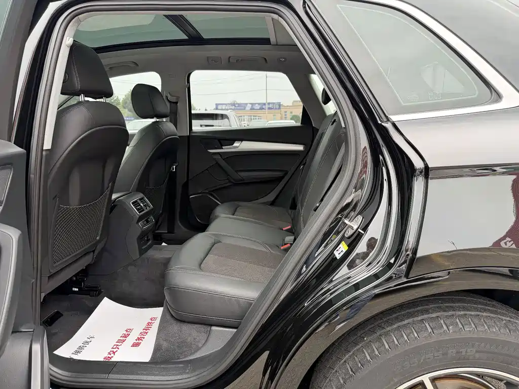 Audi Q5L — миниатюра 10