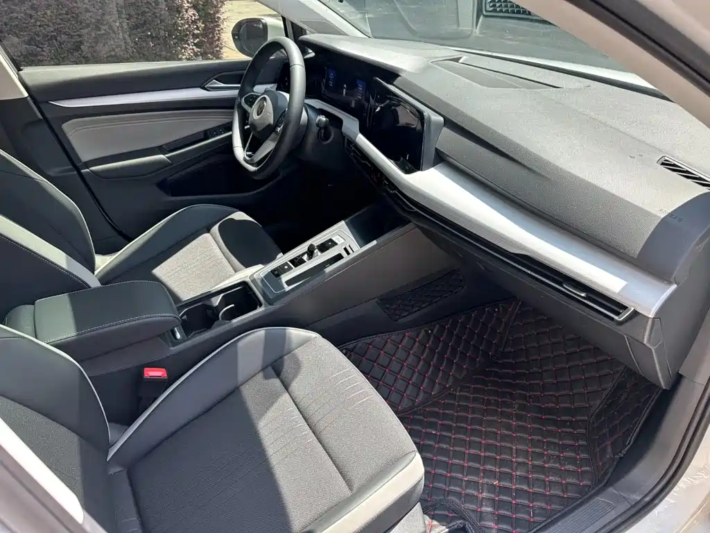 Volkswagen Golf — миниатюра 15