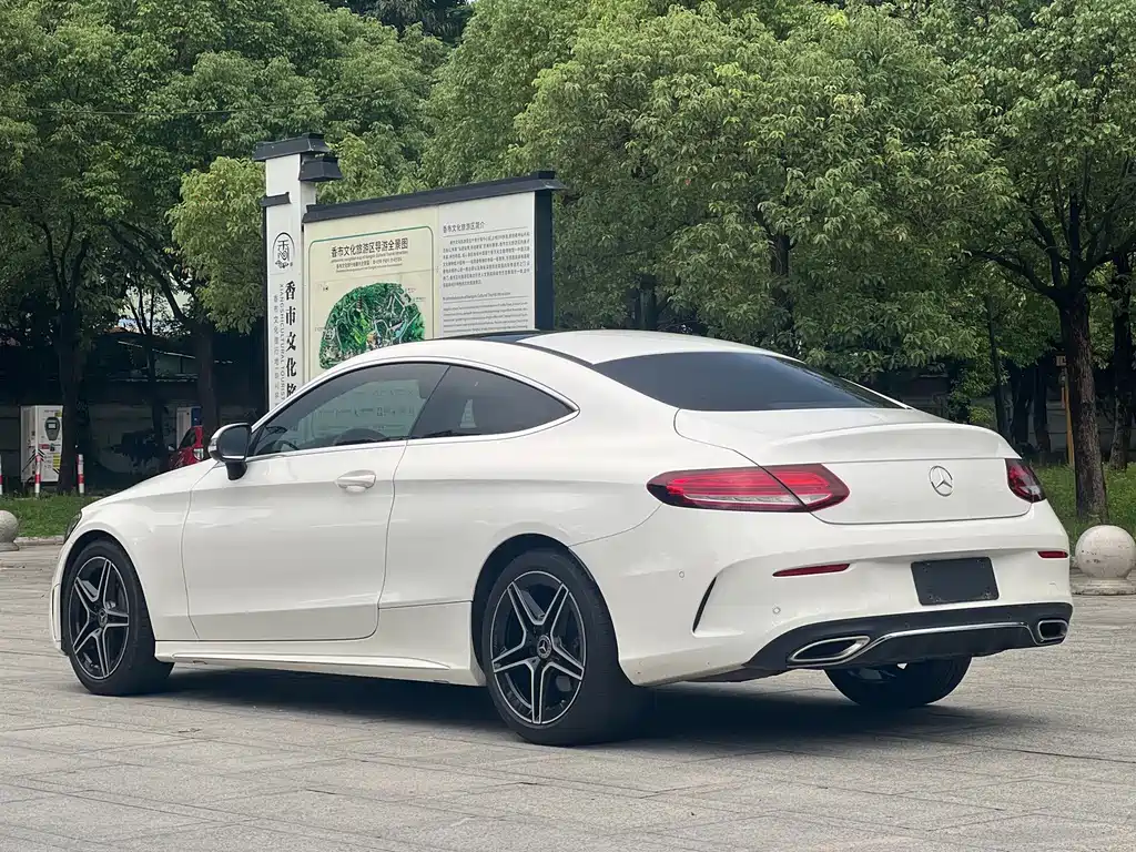Mercedes-Benz C-Class (Import) — миниатюра 17