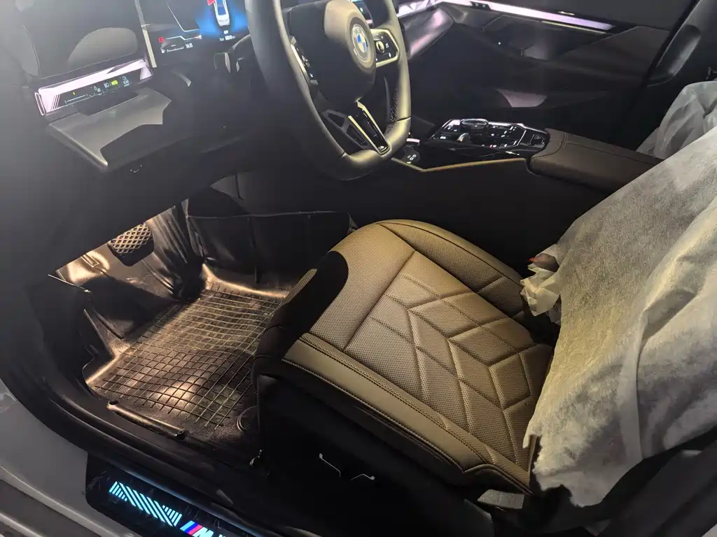 BMW 5 Series 5 2025 530Li Lead M Sport