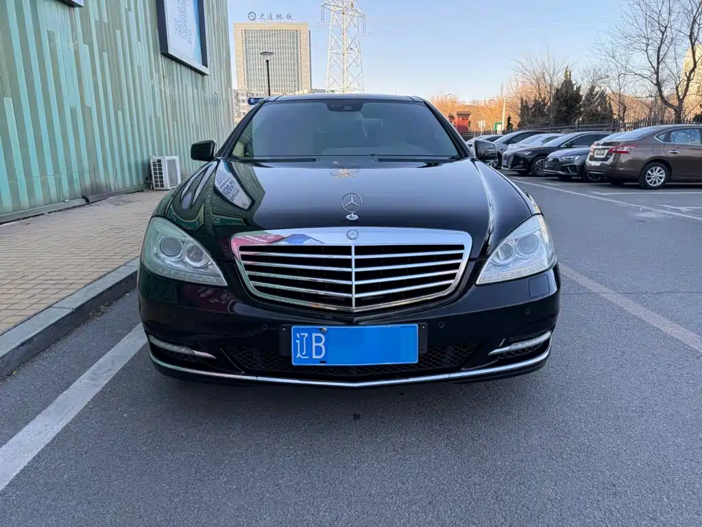 Mercedes-Benz S-Class — миниатюра 2